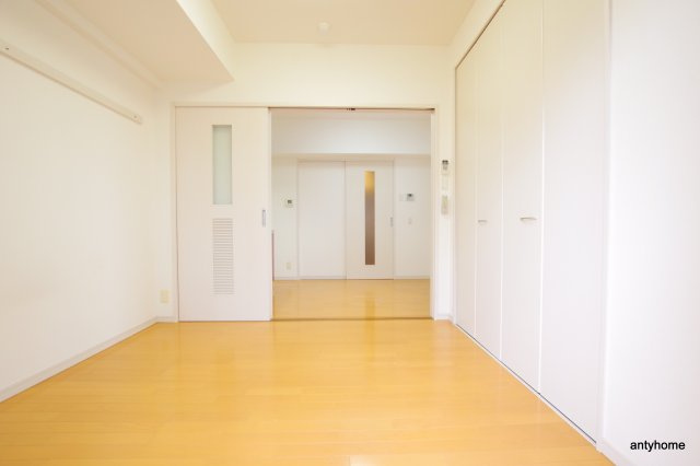 ソレイユ中崎　仲介手数料無料の寝室