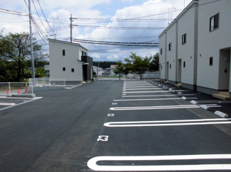 【駐車場】