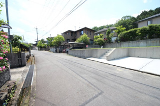 【前面道路含む現地写真】 | 2019年6月撮影、前面道路