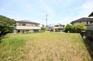 【外観】 | 2019年6月撮影、敷地内