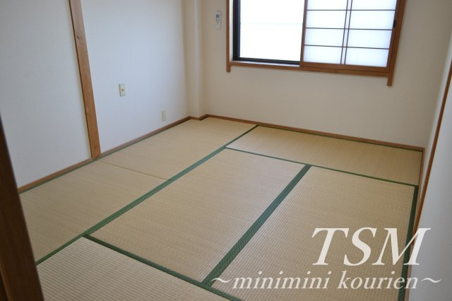 寿ハイツの和室|６帖の和室