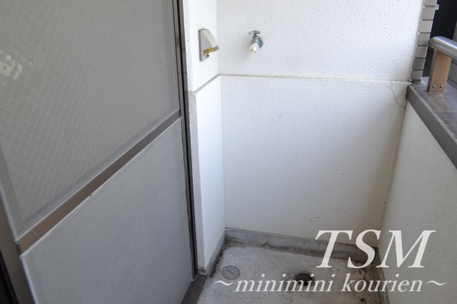 寿ハイツの設備|洗濯機置き場
