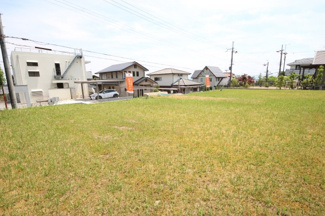 【外観】 | 2019年6月撮影、敷地内