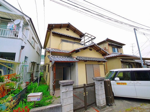 小泉町貸家