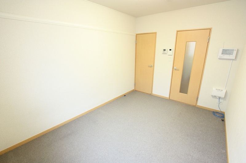 レオパレスフジニューコートの居間・リビング