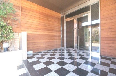 【エントランス】 | ロイヤルパーク | エントランスです。