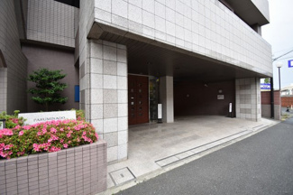 【エントランス】