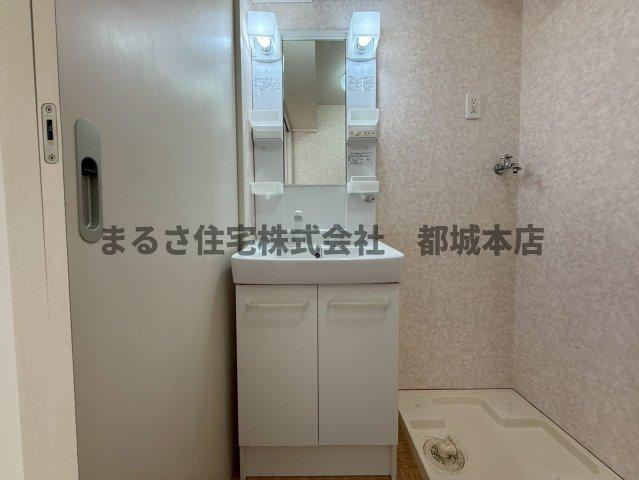 スカイコート年見の洗面所