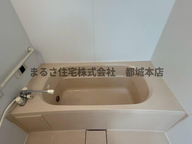 スカイコート年見の浴室