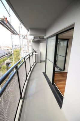 【バルコニー】 | スヴァーネ東山本