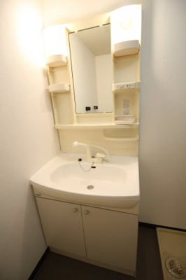 【独立洗面台】 | スヴァーネ東山本