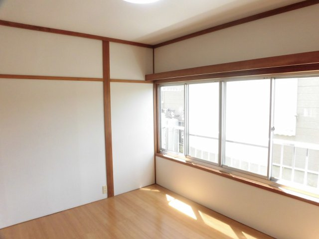 コーポサンシャインの洋室|きれいな洋室です