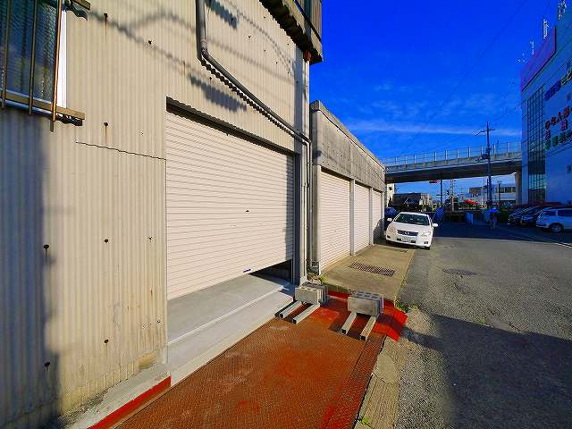 小笠原トランクルームの外観
