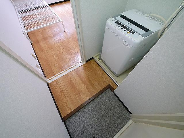 城戸ハイツ東棟の玄関|ゆったりとした玄関です