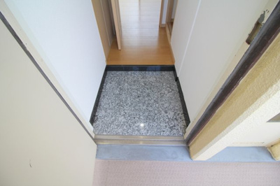 【玄関】 | シャルレ服部