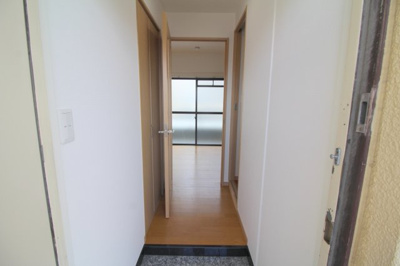 【玄関】 | シャルレ服部