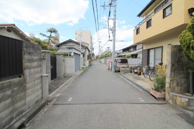 【周辺】 | シャルレ服部