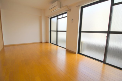 【居間・リビング】 | シャルレ服部