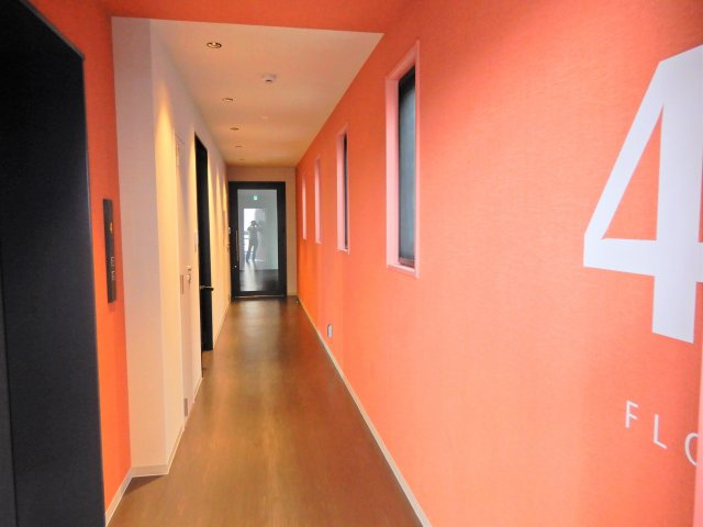 エアポートST-9ビルのロビー