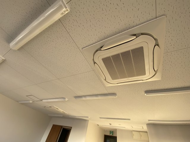 エアポートST-9ビルの設備