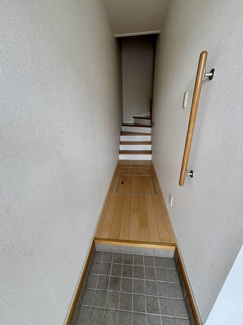 【玄関】 | ラフィーネ三室参番館Ａ