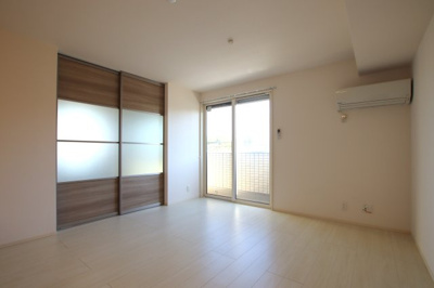 【居間・リビング】 | ファミーユ深井