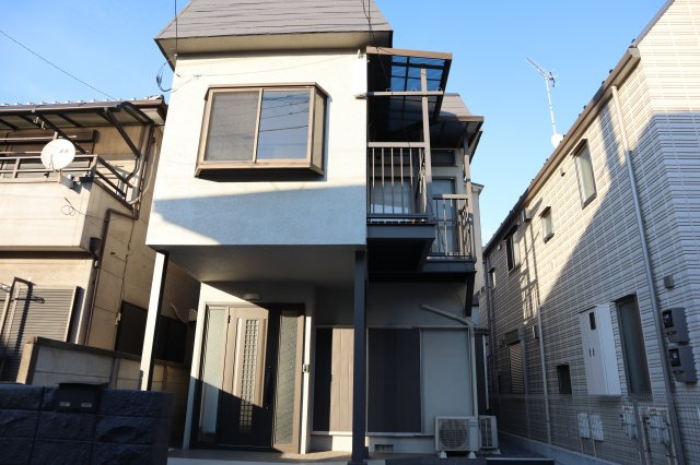 習志野市本大久保２丁目　リニューアル住宅　京成大久保駅徒歩１２分の外観|習志野市本大久保２丁目　リニューアル住宅　即入居出来ます。南４ｍ道路面につき陽当り良好