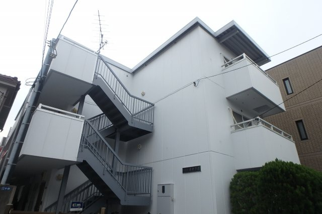 ハイツオオクボの外観