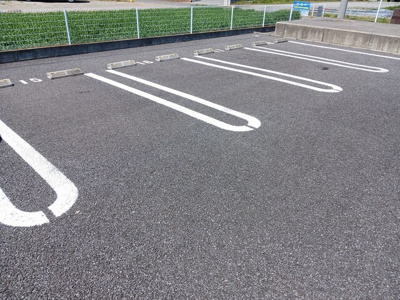 【駐車場】 | グラース　クローⅤ