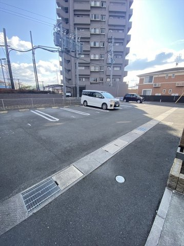 サンフラワー３１の駐車場