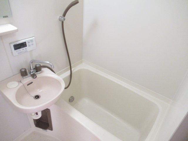 ムツミハイツAの浴室|お風呂です