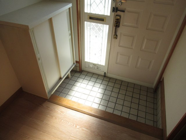 ムツミハイツAの玄関|シンプルで使いやすい玄関です