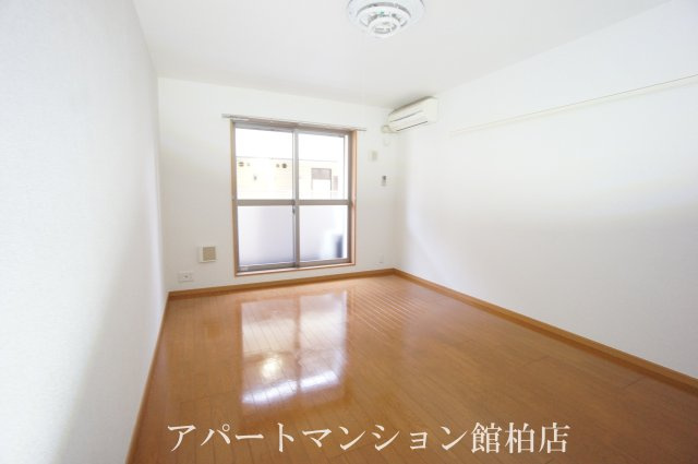 ルピナスの寝室