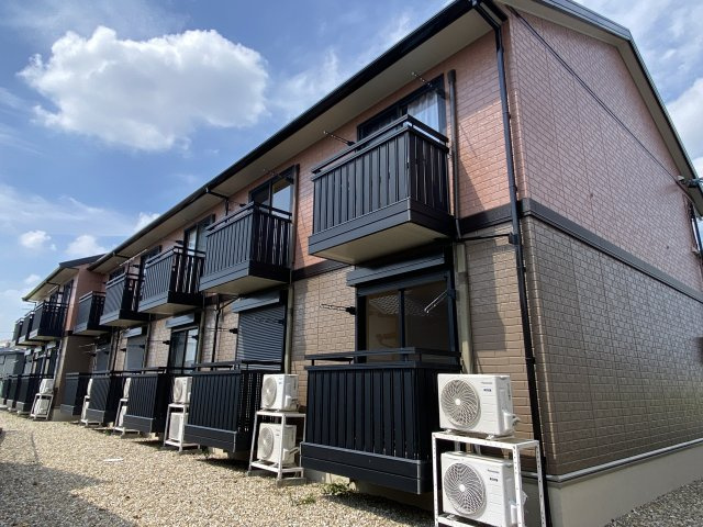 アヴァンス翼の外観|建物南面