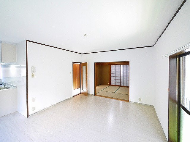 あやめ池北３丁目戸建の居間・リビング