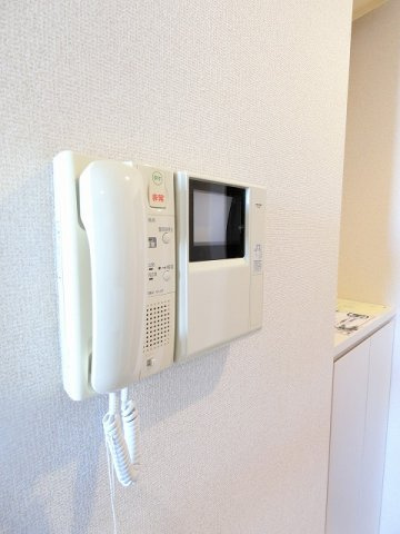 【セキュリティ】 | ロイヤルパレスセンター南 | 防犯対策に有効なカメラ付きインターホン！突然の来客にもバッチリ対応できちゃいます☆