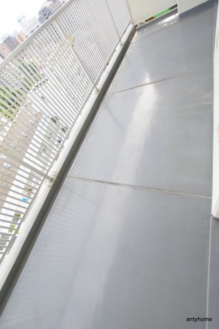 大阪市淀川区東三国２丁目の賃貸マンションのバルコニー