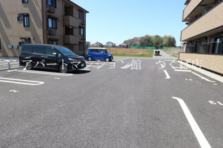 【駐車場】