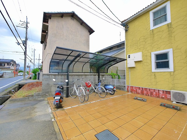 プチメゾン二階堂のその他共用部分|自転車置き場です