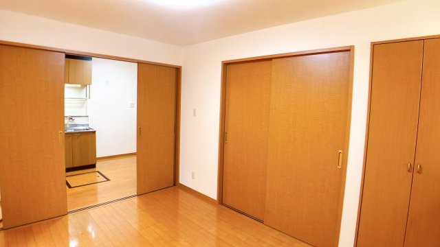 OASIS　SATONAKA　Aの洋室