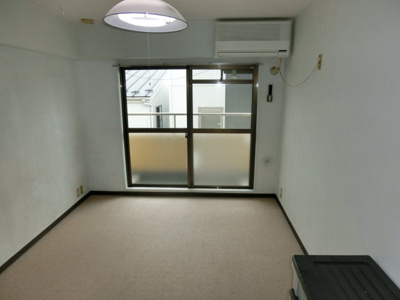 【洋室】 | カスティル万場