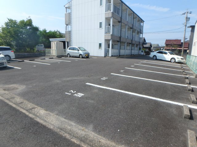 コーポYOU　B棟の駐車場