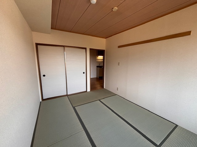 パークヒルズ春日丘の和室