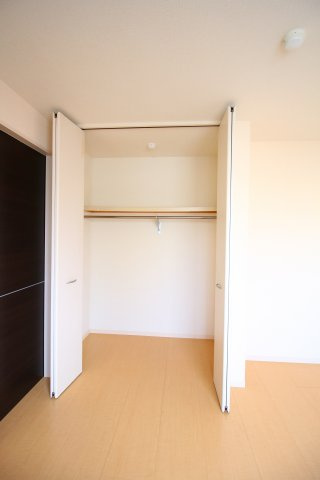 シーショア五色山A棟の収納