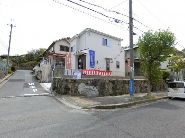 神戸市第8垂水区つつじが丘　新築戸建の外観|角家です