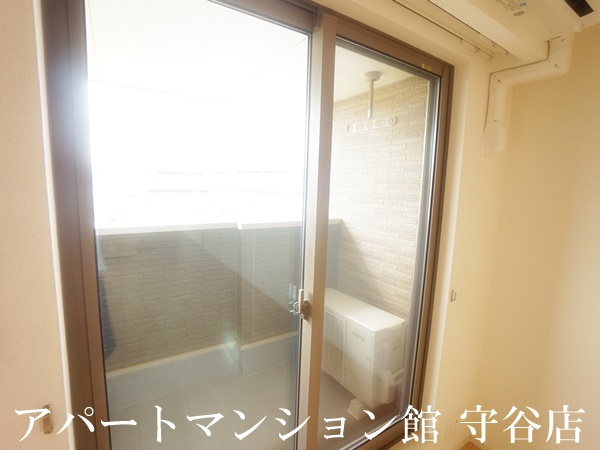 ノーヴァトワーレHのバルコニー