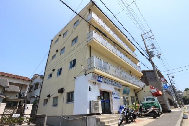 坂上コーポラスの外観