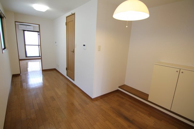 【居間・リビング】 | ナニワハイツ