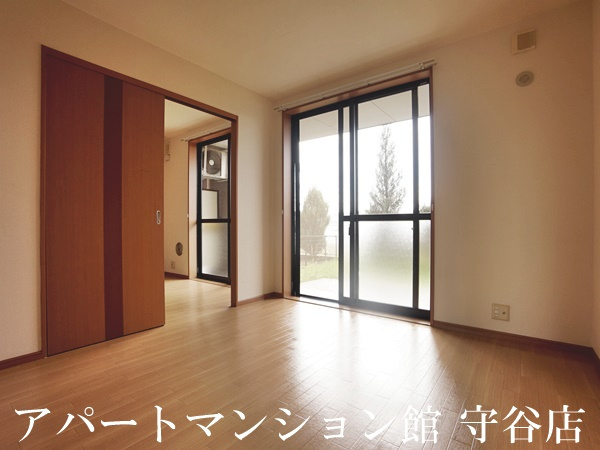 フレンドハウスの寝室