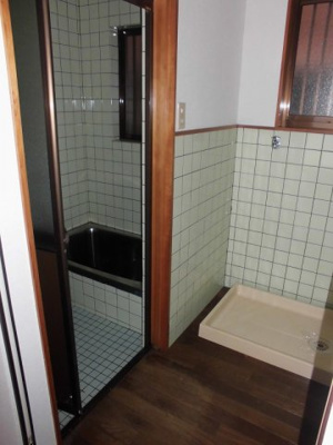 【洗面所】 | 湘南ハイツ | 室内洗濯機置き場もあります。